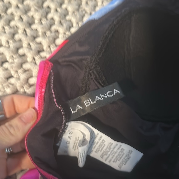 women’s swimsuit - Picture 3 of 3